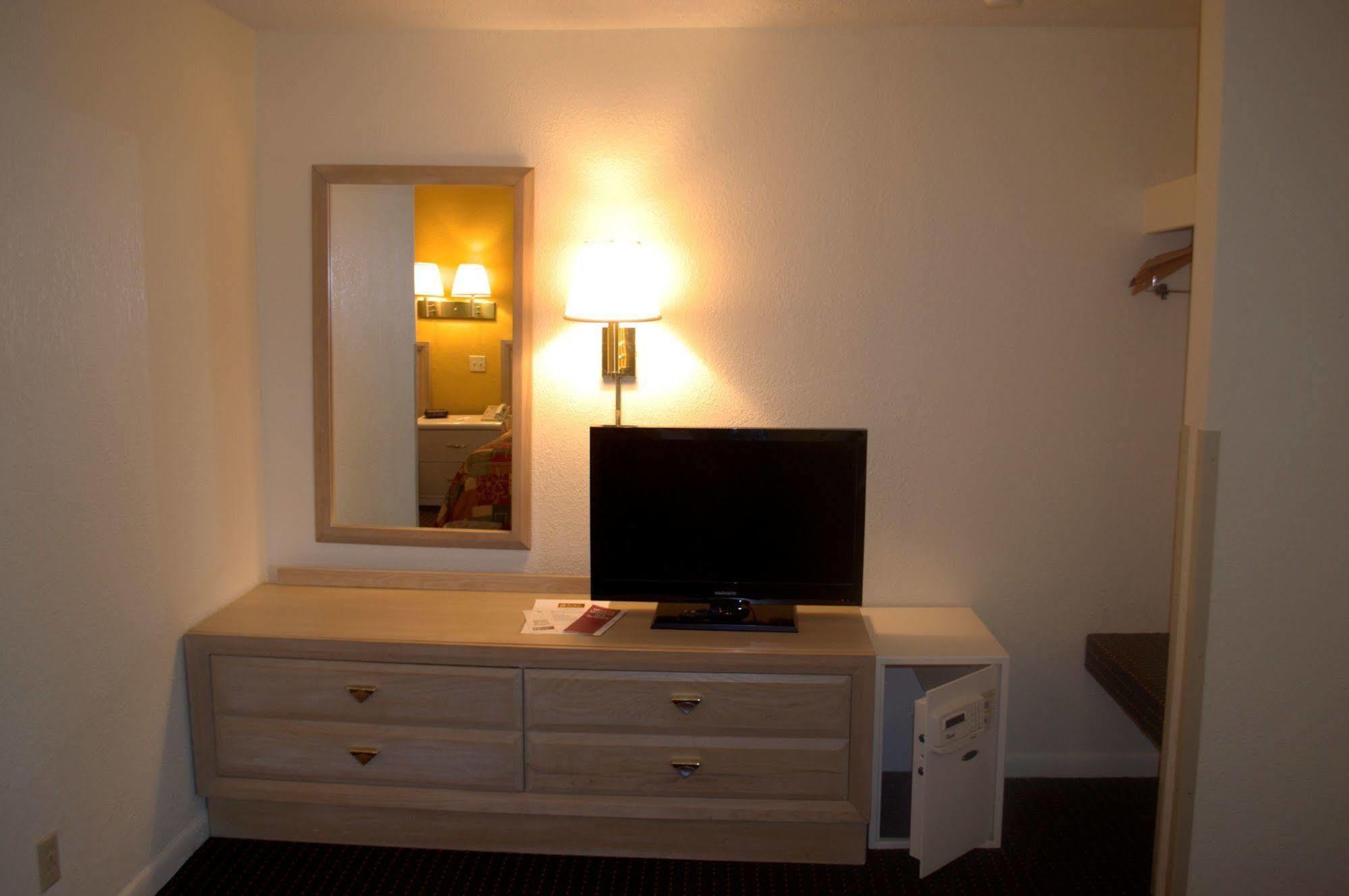 Budget Host Inn Sandusky Dış mekan fotoğraf